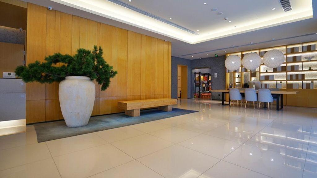 Ji Hotel Chengdu Global Center Bagian luar foto