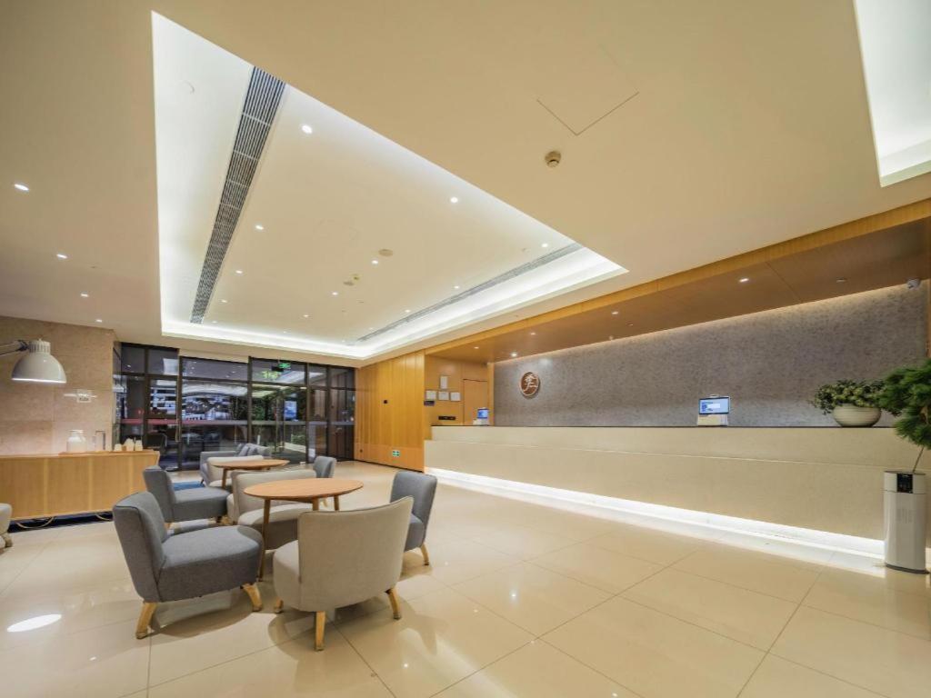 Ji Hotel Chengdu Global Center Bagian luar foto