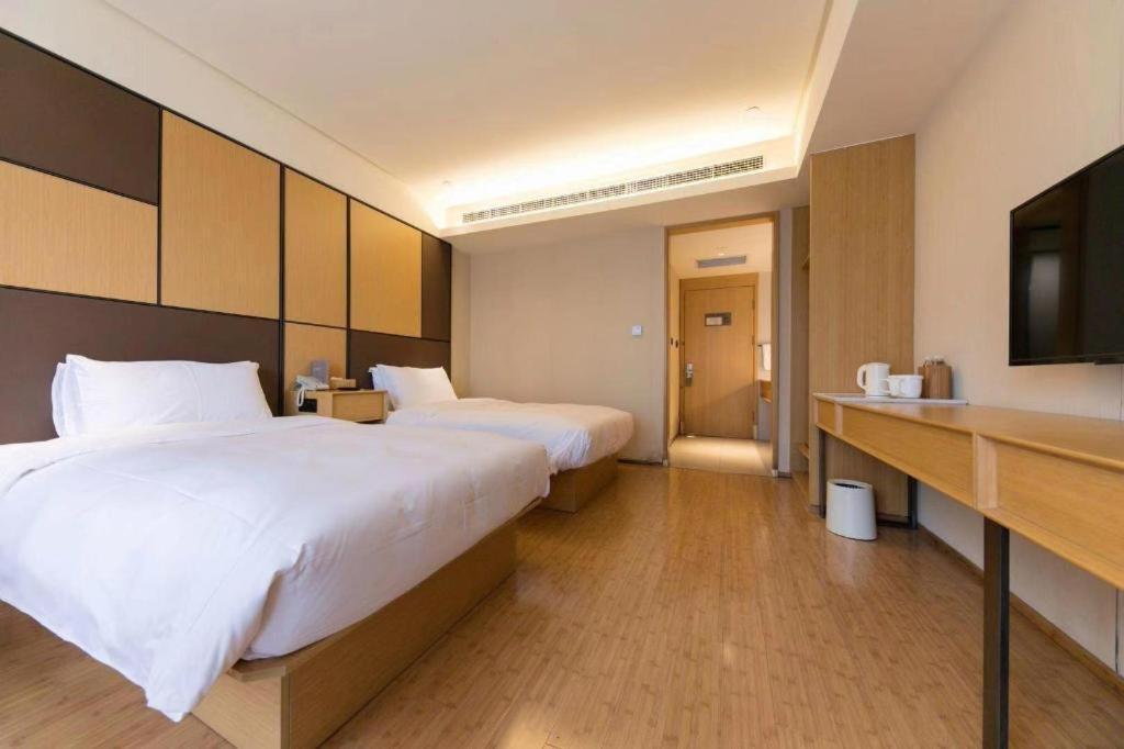Ji Hotel Chengdu Global Center Bagian luar foto